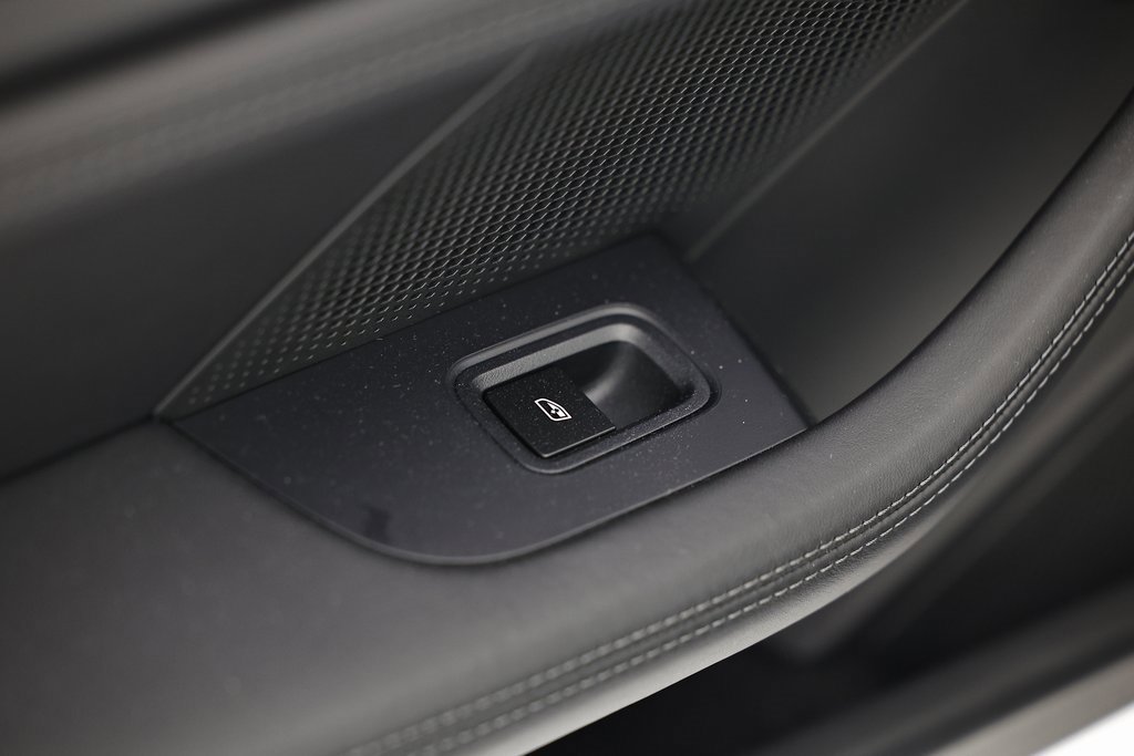 Certified 2024 Porsche Taycan GTS image 38