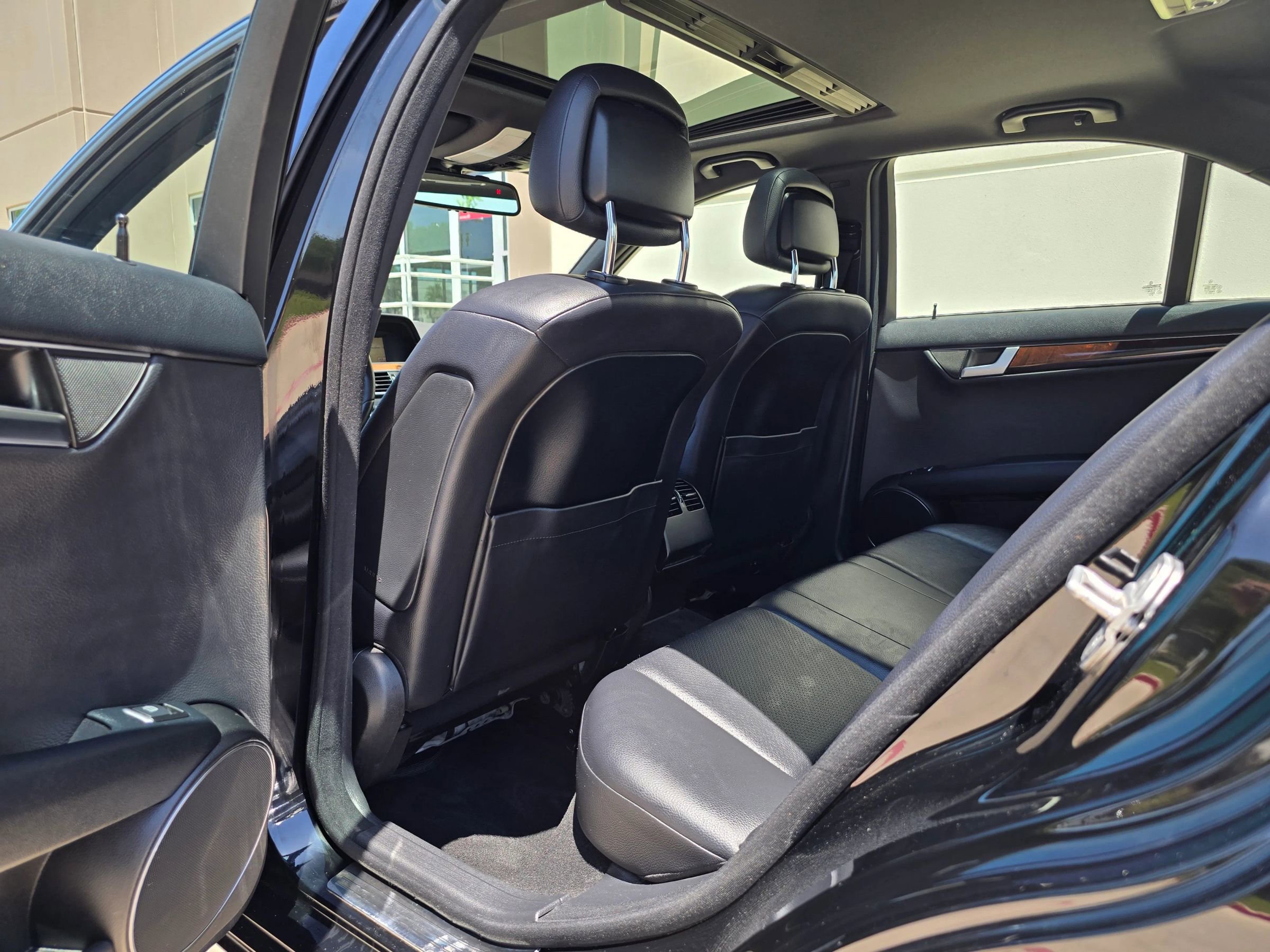 Used 2013 Mercedes-Benz C 300 4MATIC Sedan image 38