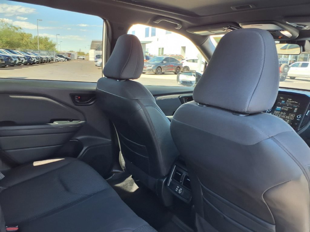 Used 2025 Subaru Forester Premium AWD/4WD image 20