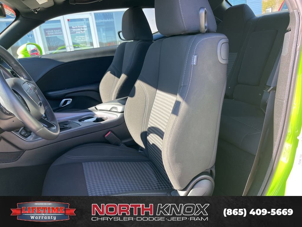 Used 2023 Dodge Challenger SXT w/ Blacktop Package image 7