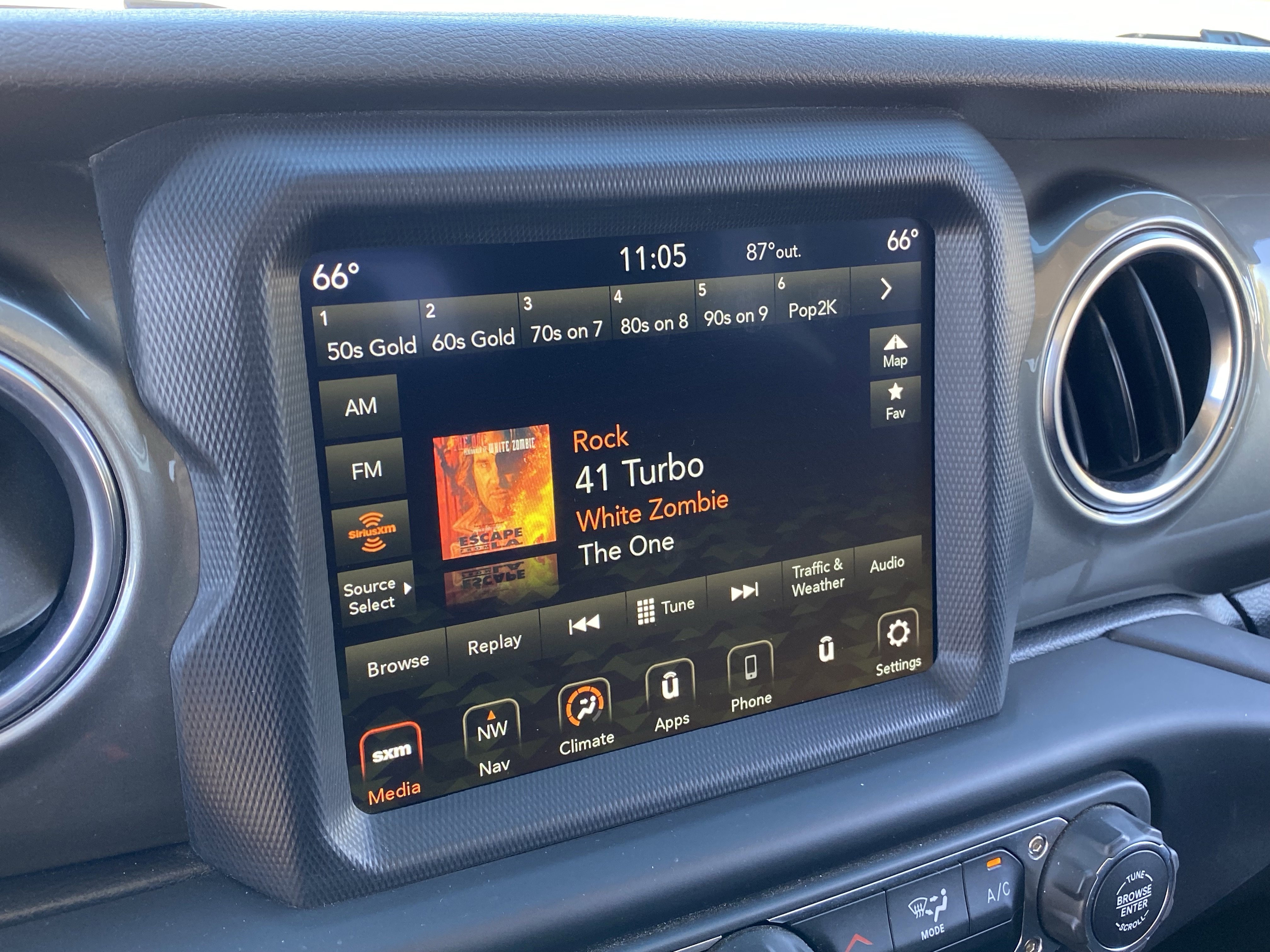 Used 2020 Jeep Gladiator Overland image 20