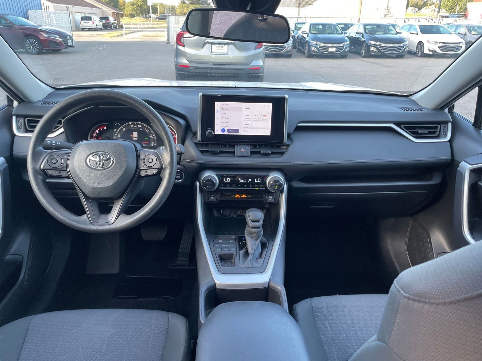 Used 2025 Toyota RAV4 XLE image 34
