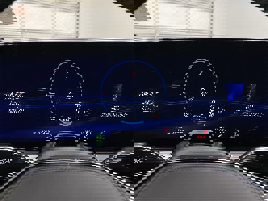 Certified 2024 Cadillac Lyriq Luxury w/ Nappa Leather Package image 27