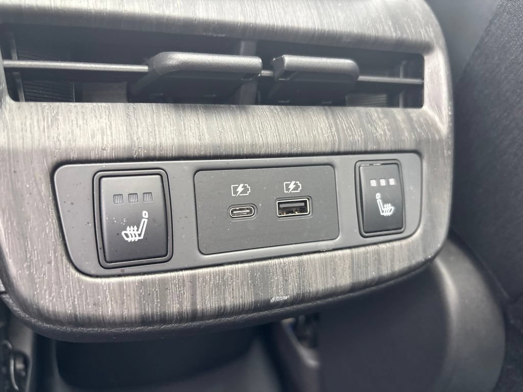Certified 2023 Nissan Ariya FWD image 18