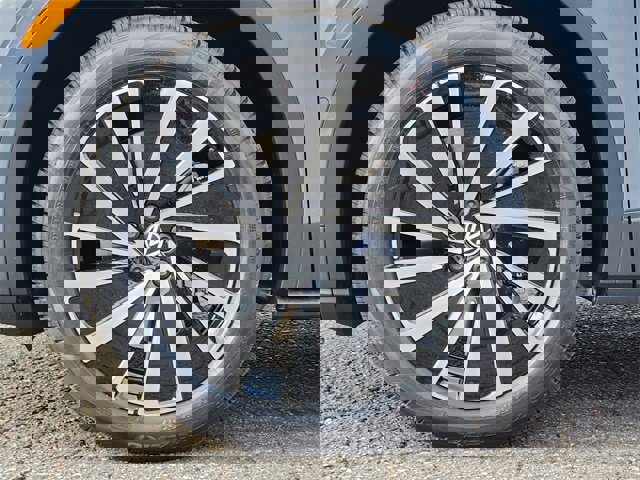 New 2026 Volkswagen ID.4 Pro image 10