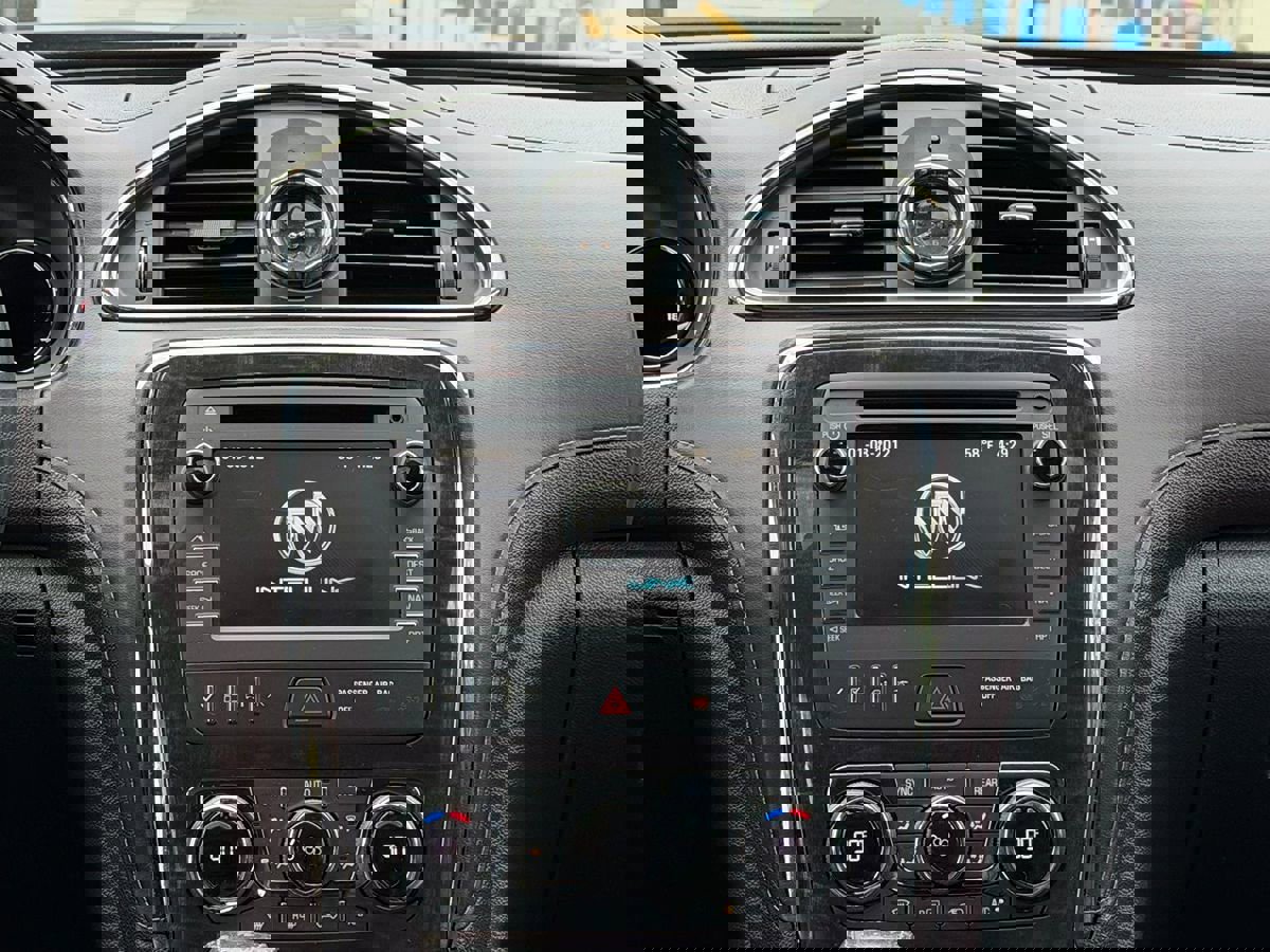 Used 2017 Buick Enclave Leather image 29