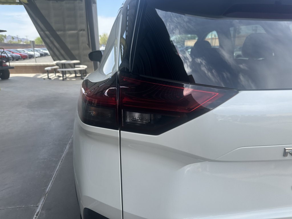 Used 2023 Nissan Rogue SL FWD image 13
