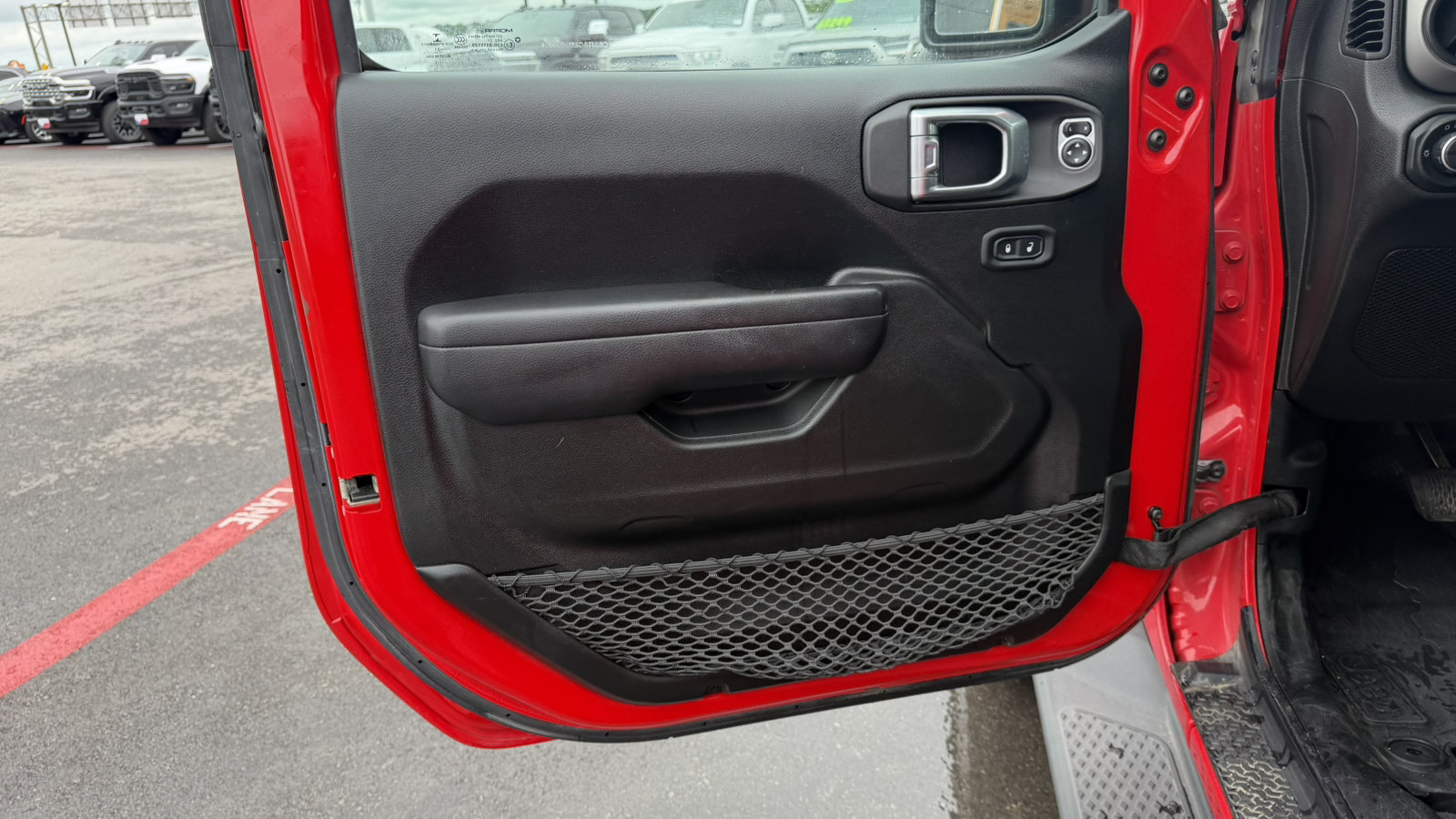 Certified 2021 Jeep Gladiator Sport AWD/4WD image 9