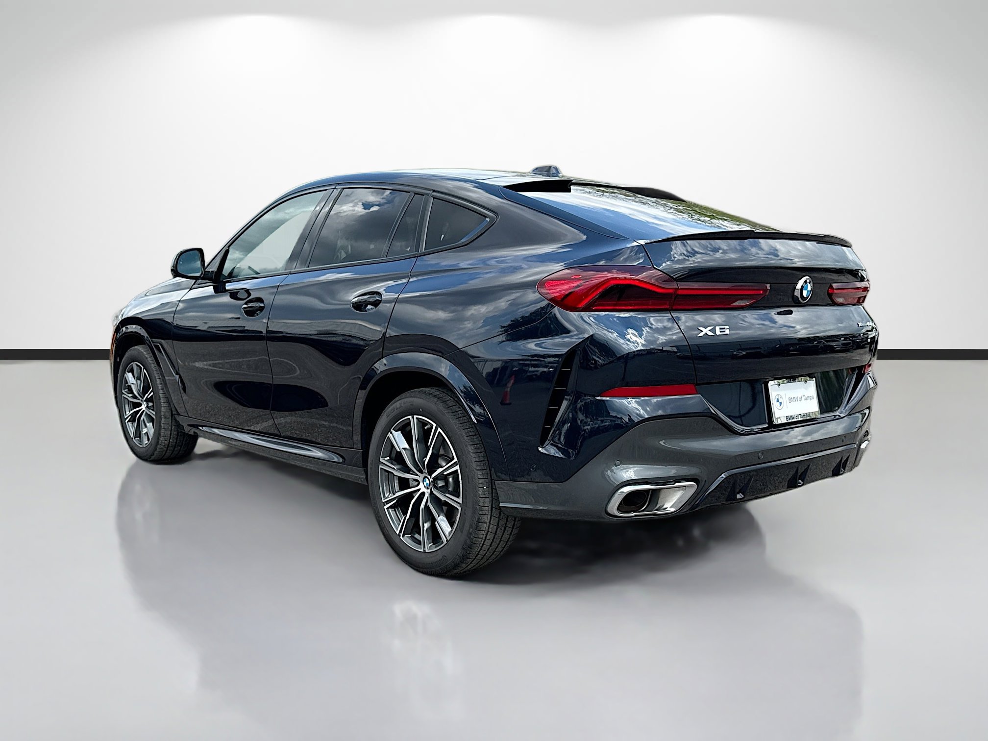 Used 2026 BMW X6 xDrive40i image 5