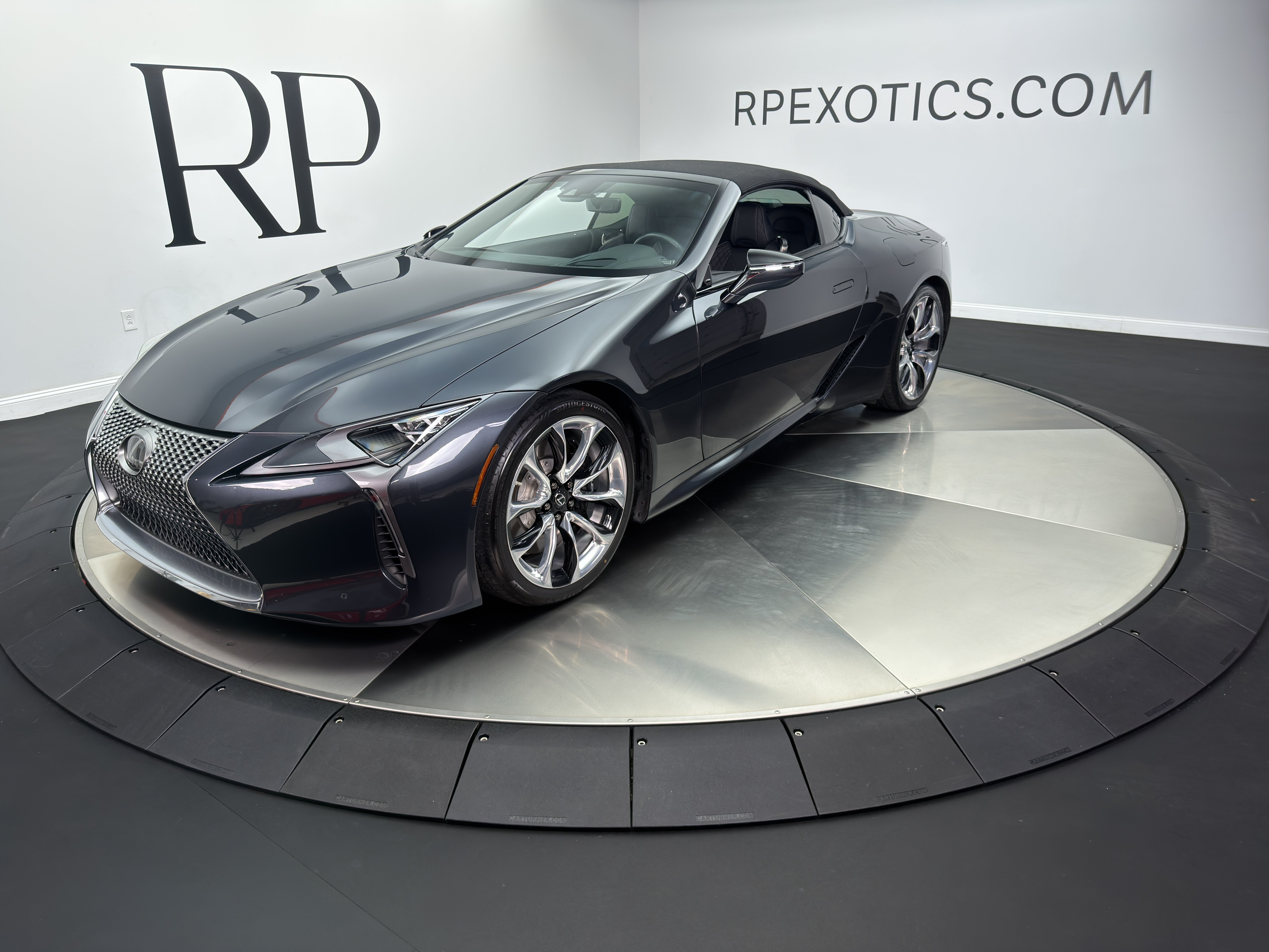 Used 2022 Lexus LC 500 Convertible w/ Touring Package RWD image 10