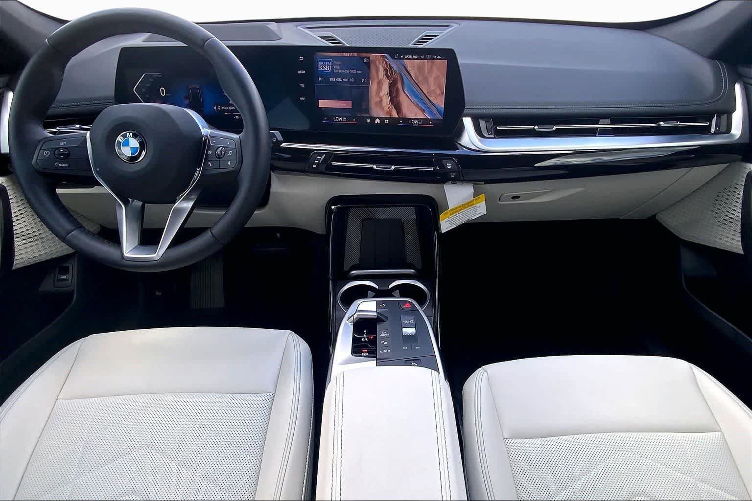 New 2026 BMW X1 xDrive28i w/ Technology Package AWD/4WD image 15