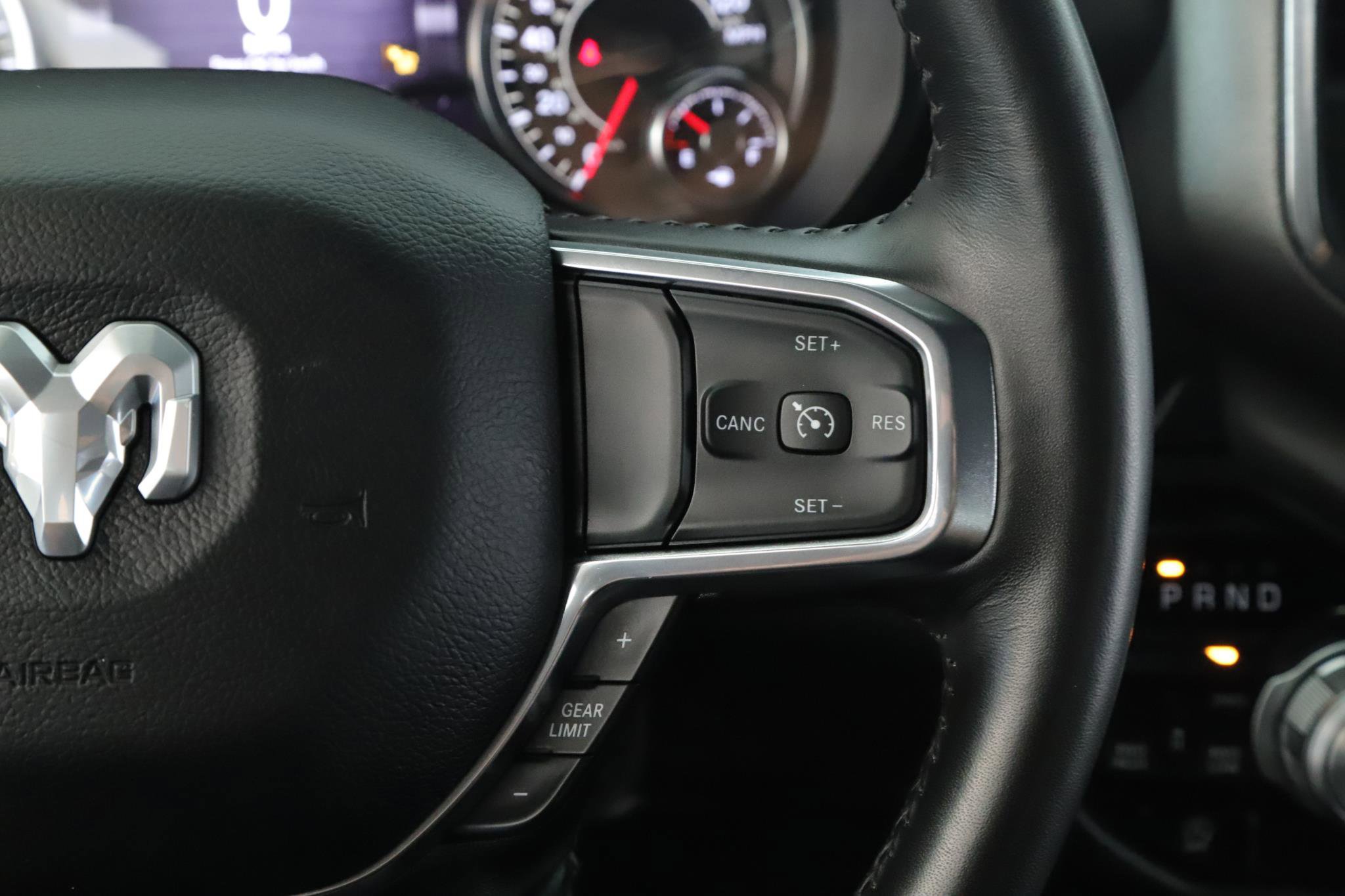 Used 2024 RAM 1500 Laramie AWD/4WD image 10