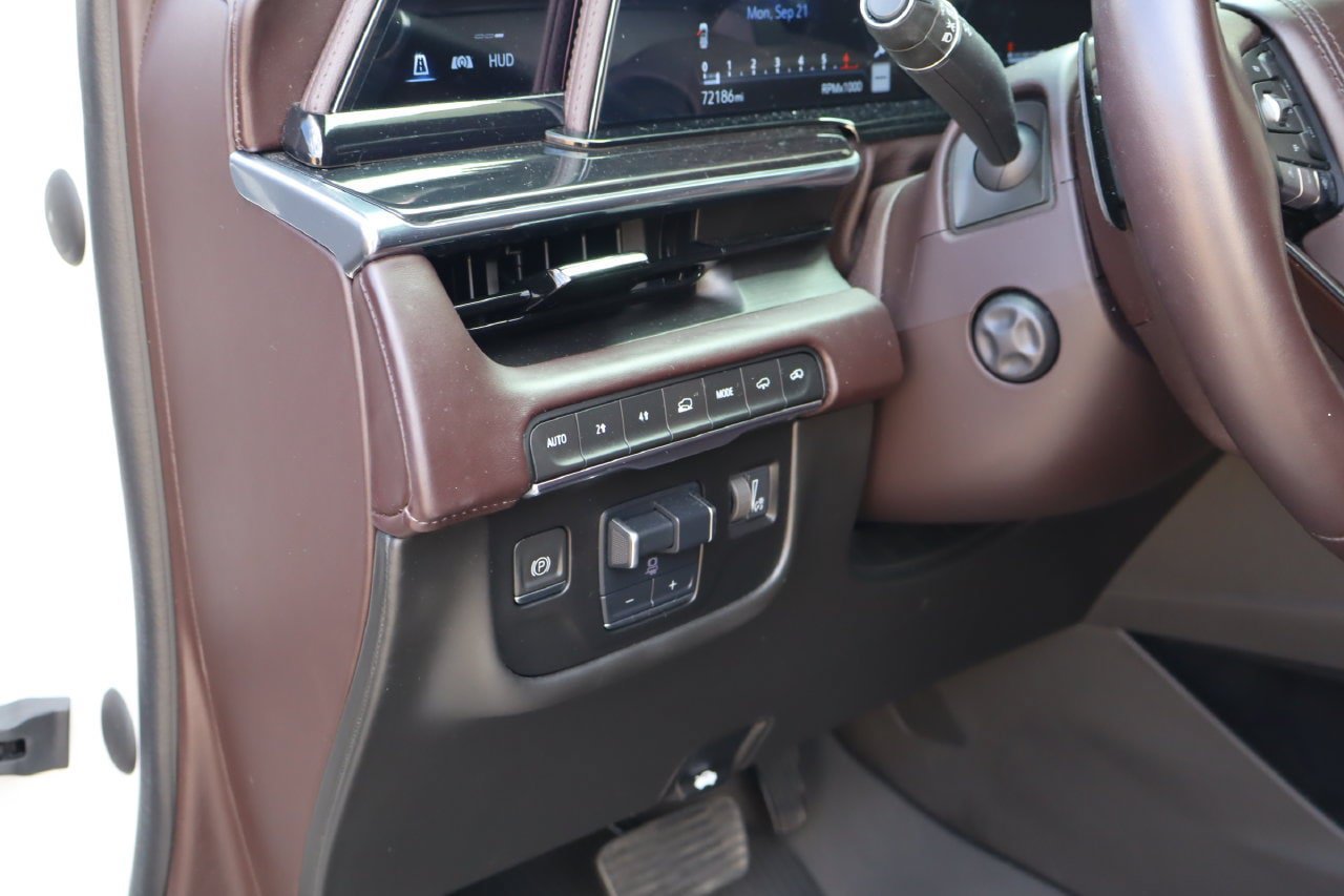 Used 2023 Cadillac Escalade Sport Platinum w/ LPO, Floor Liner Package AWD/4WD image 28