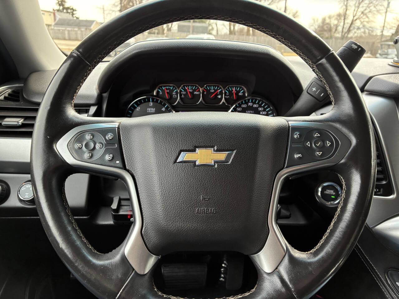 Used 2015 Chevrolet Suburban LT w/ Luxury Package AWD/4WD image 27