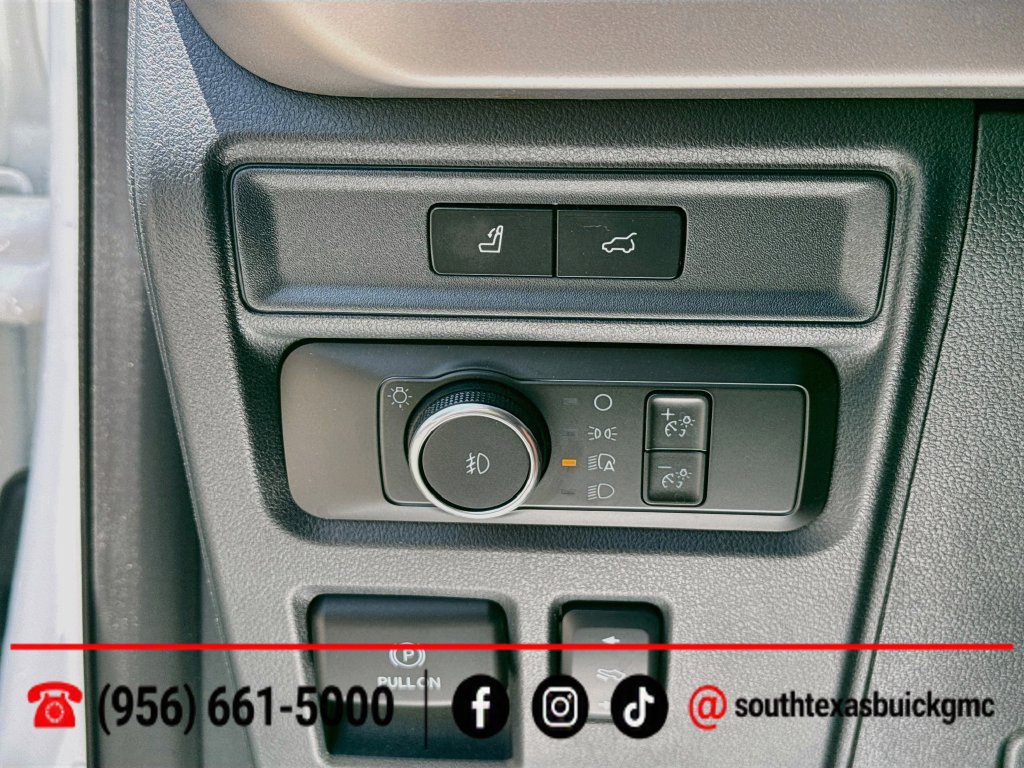 Used 2024 Ford Expedition XLT RWD image 23