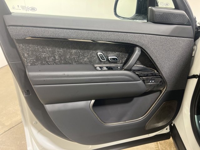 New 2025 Land Rover Range Rover Sport Dynamic SE image 9