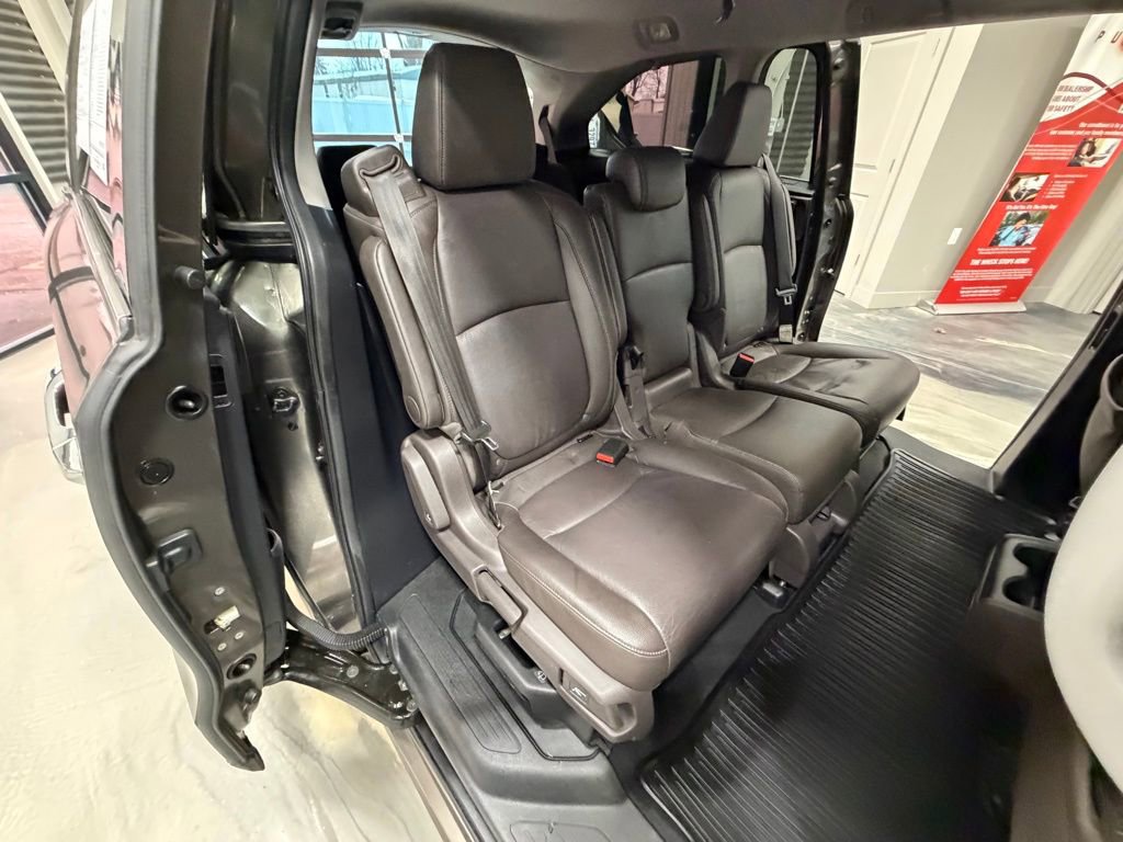 Used 2019 Honda Odyssey Elite image 6
