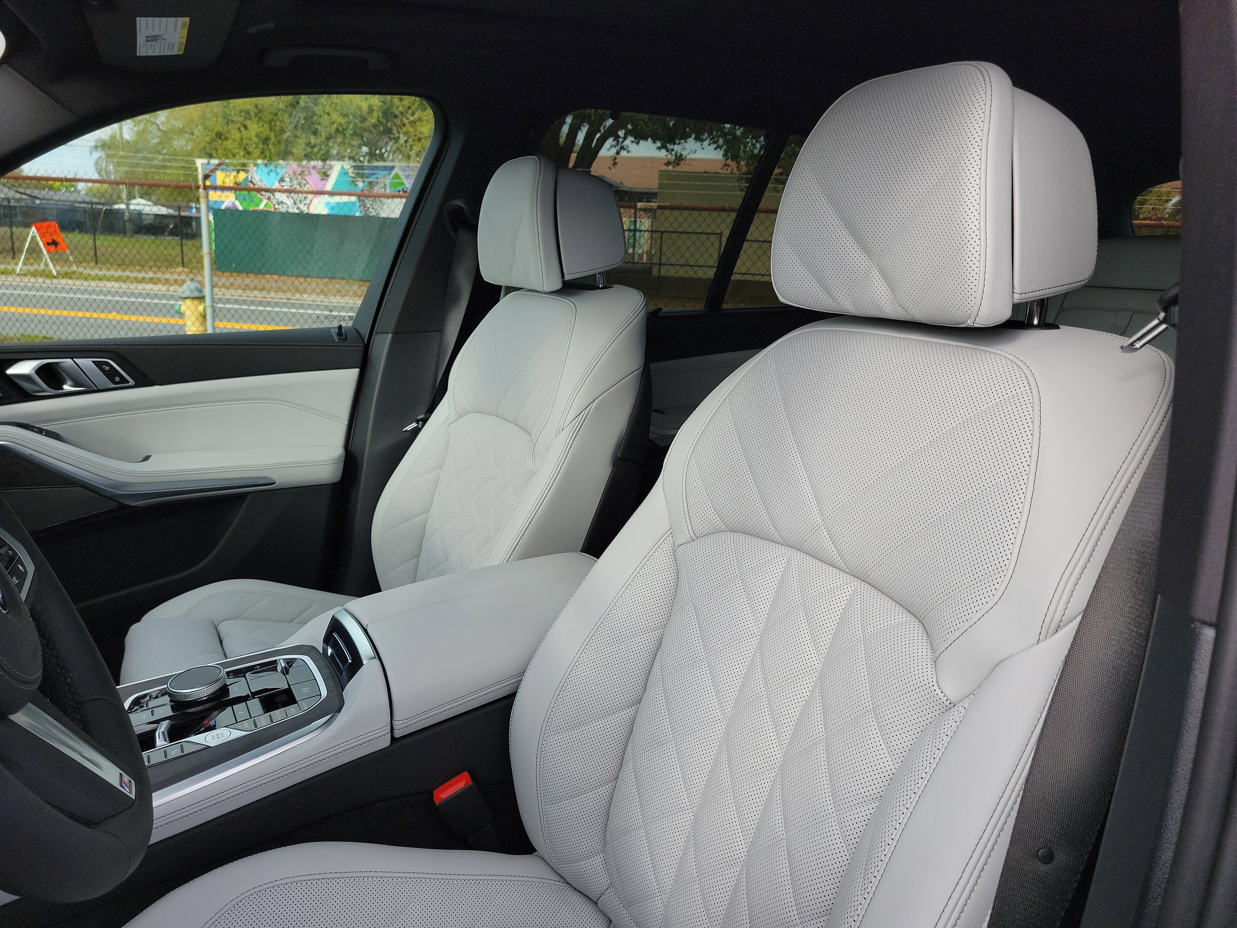 New 2026 BMW X5 xDrive40i w/ M Sport Package image 17