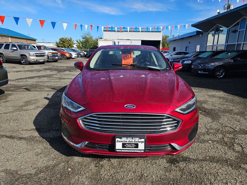 Used 2019 Ford Fusion SEL image 2
