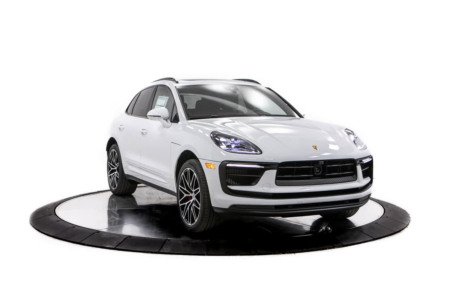 New 2026 Porsche Macan S AWD/4WD image 9