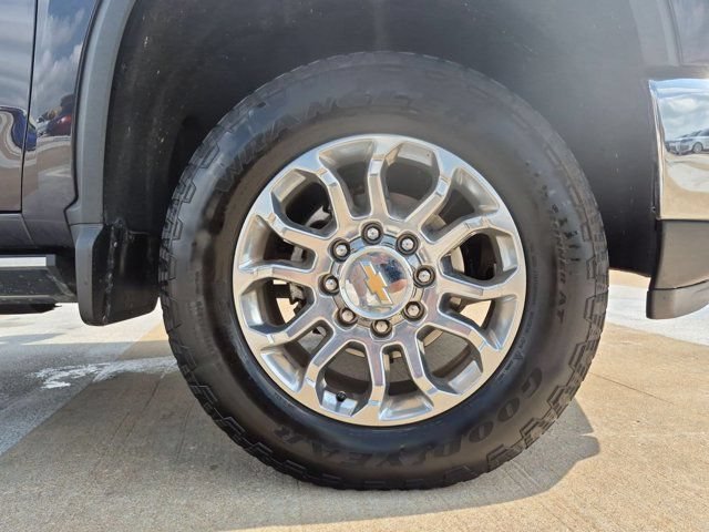 Used 2024 Chevrolet Silverado 2500 LTZ w/ LTZ Convenience Package AWD/4WD image 23