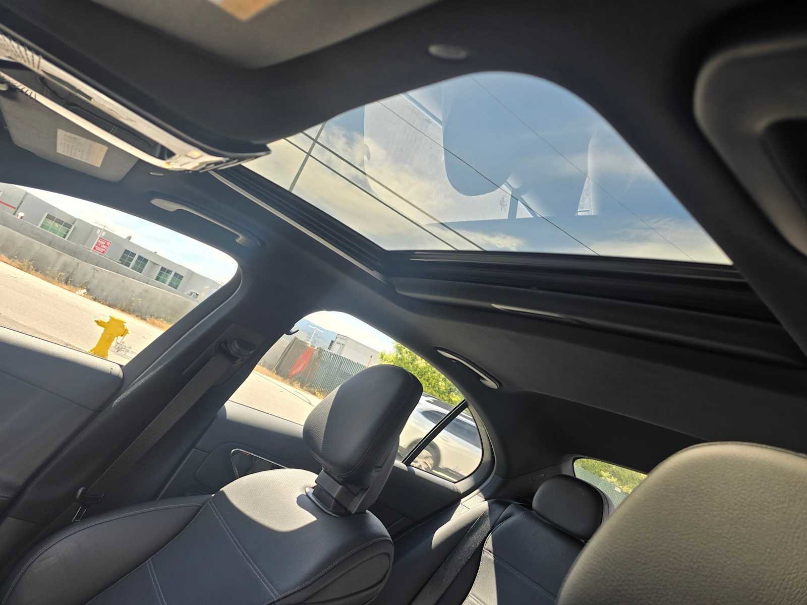 Used 2024 Mercedes-Benz C 300 Sedan image 25