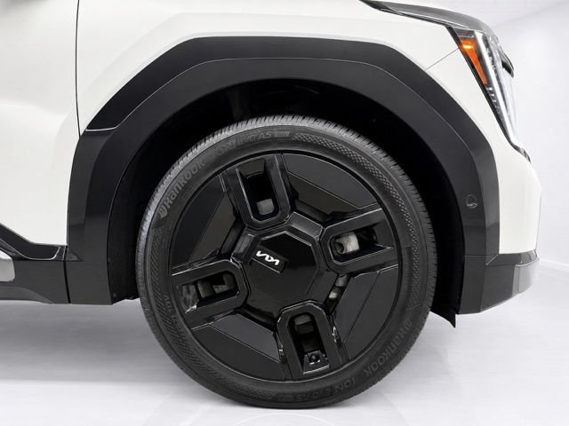 Used 2024 Kia EV9 GT-Line AWD/4WD image 8