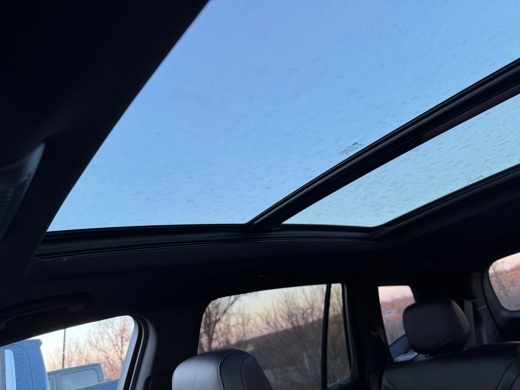 Used 2023 Cadillac XT6 Premium Luxury image 32