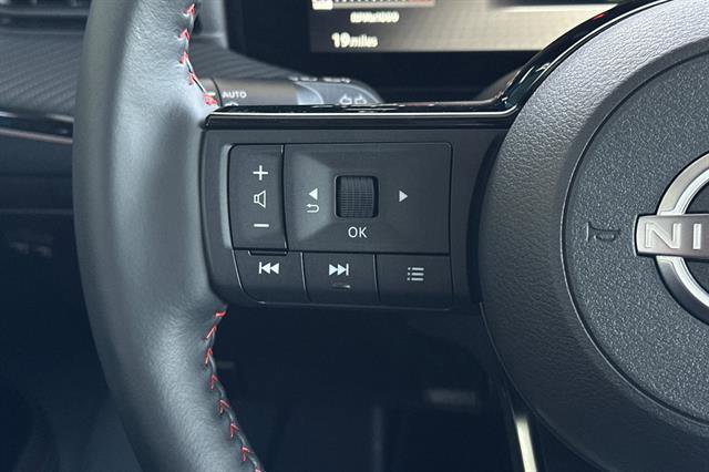 New 2025 Nissan Kicks SR w/ SR Premium Package image 27