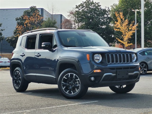 Used 2023 Jeep Renegade Latitude image 20
