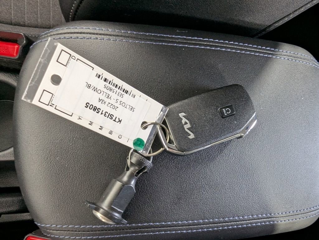 Used 2022 Kia Seltos S image 26
