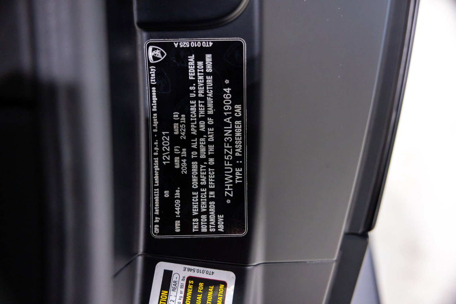 Used 2022 Lamborghini Huracan EVO image 45