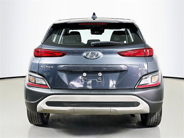 Used 2022 Hyundai Kona SE image 6
