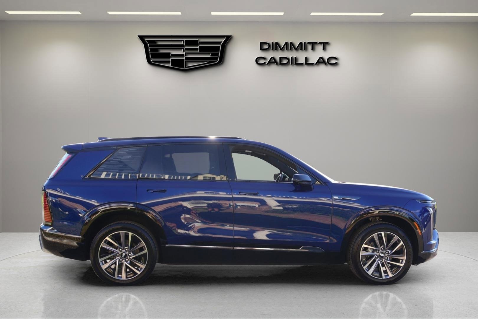 New 2026 Cadillac Vistiq Sport w/ LPO, Floor Liner Package image 6