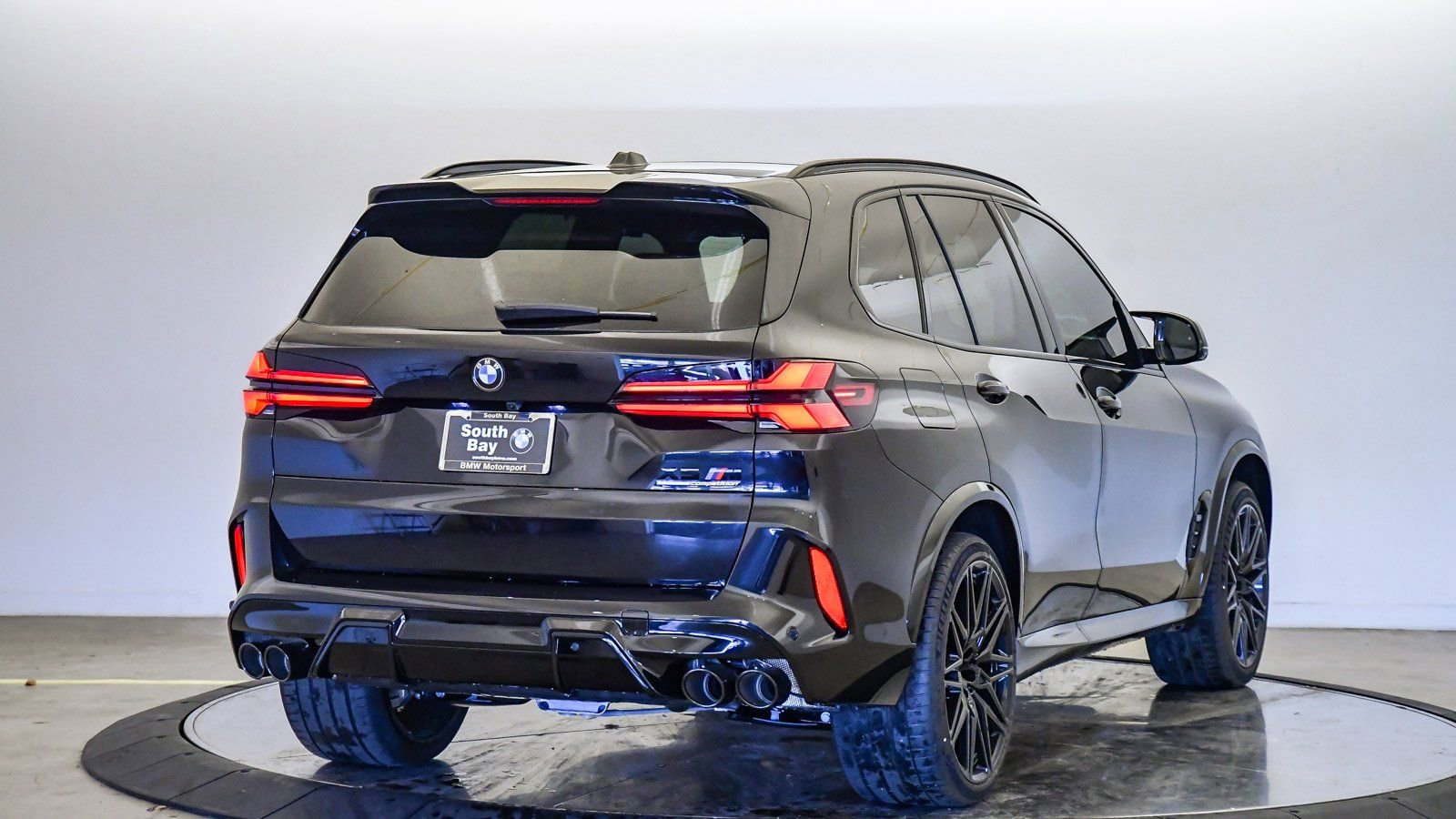 New 2026 BMW X5 M Competition w/ Executive Package image 5