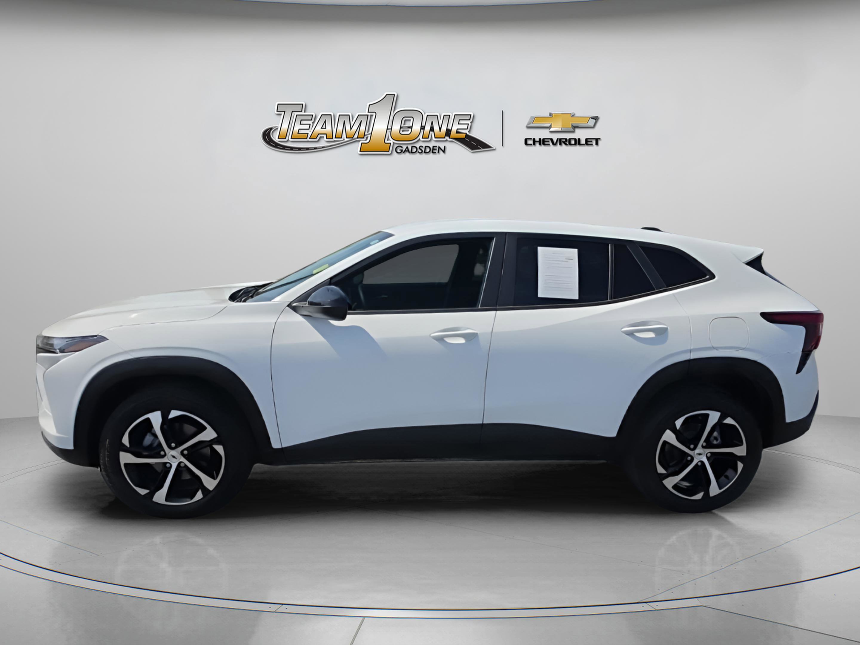 Used 2024 Chevrolet Trax RS w/ Driver Confidence Package FWD image 5