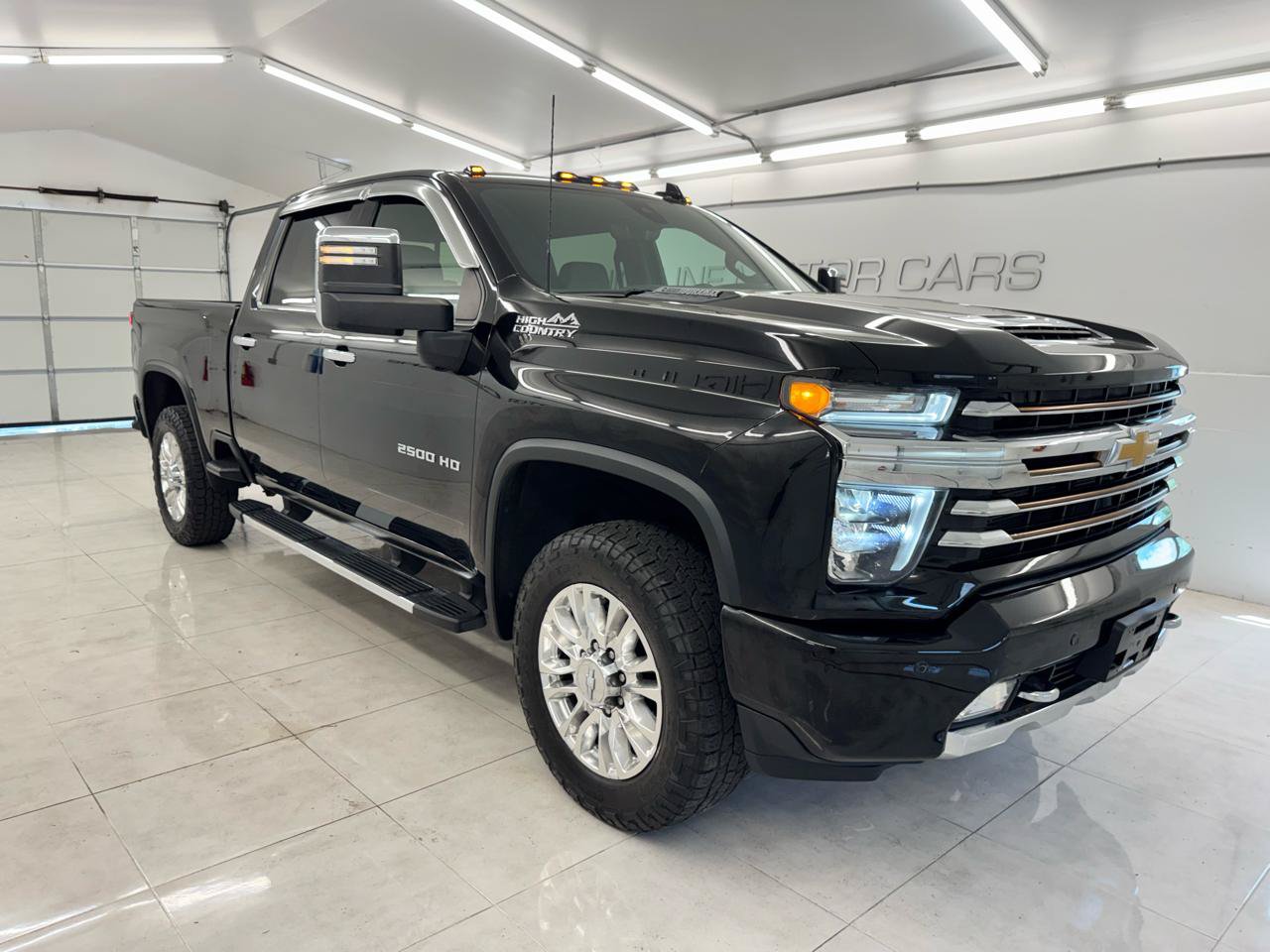 Used 2020 Chevrolet Silverado 2500 High Country w/ Z71 Off-Road Package AWD/4WD image 3