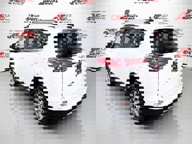 Used 2018 Toyota RAV4 XLE image 5