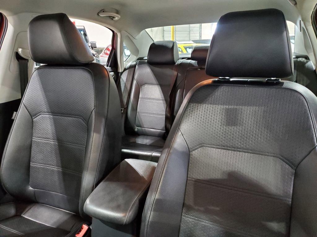 Used 2015 Volkswagen Passat 1.8T Wolfsburg Edition image 34