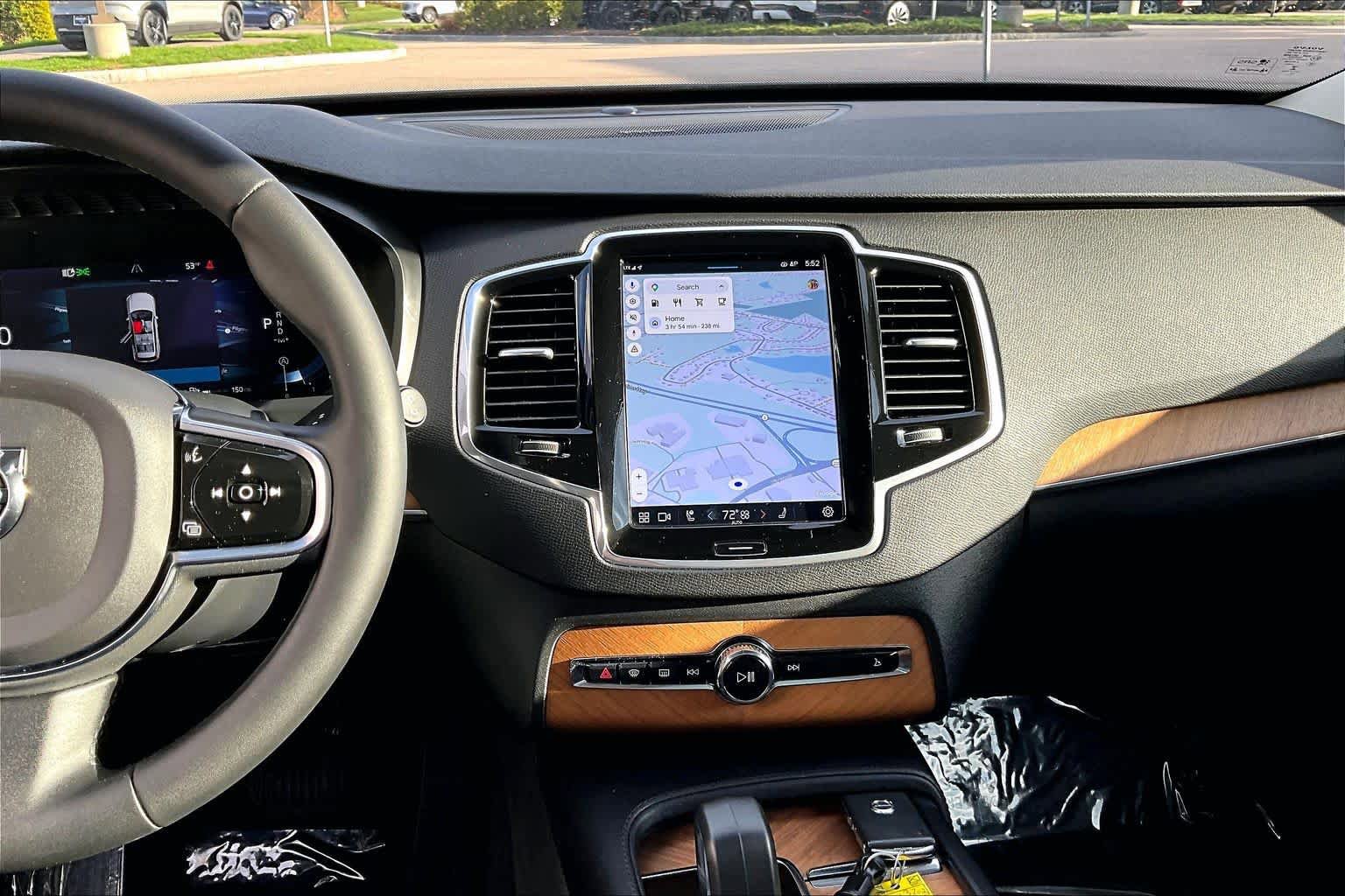Certified 2023 Volvo XC90 B6 Plus w/ Protection Package Premier AWD/4WD image 7