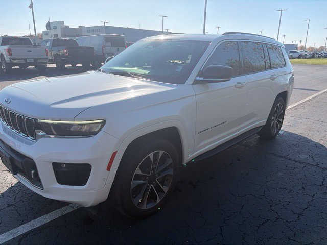 Used 2022 Jeep Grand Cherokee L Overland w/ Luxury Tech Group IV AWD/4WD image 3