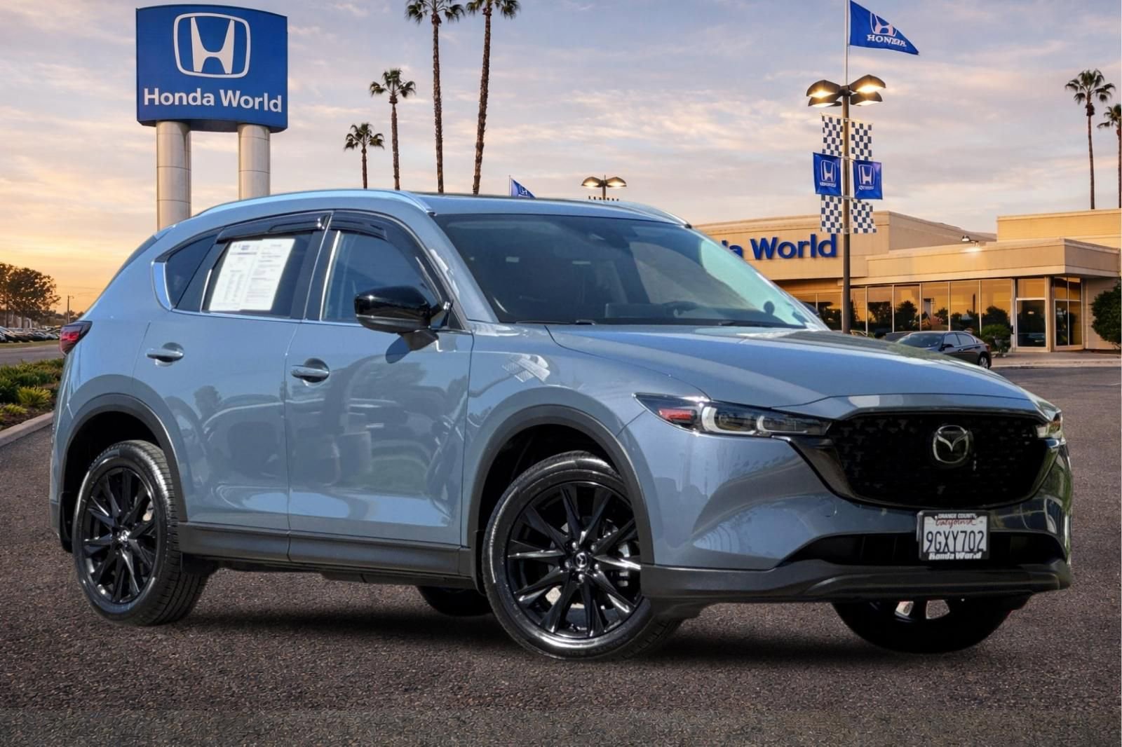 Used 2023 MAZDA CX-5 Carbon Edition image 2
