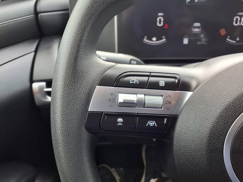Used 2026 Hyundai Tucson SEL FWD image 13