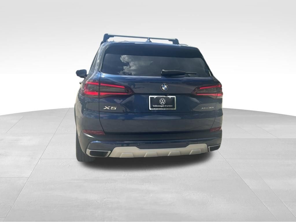 Used 2022 BMW X5 xDrive40i w/ Premium Package AWD/4WD image 4
