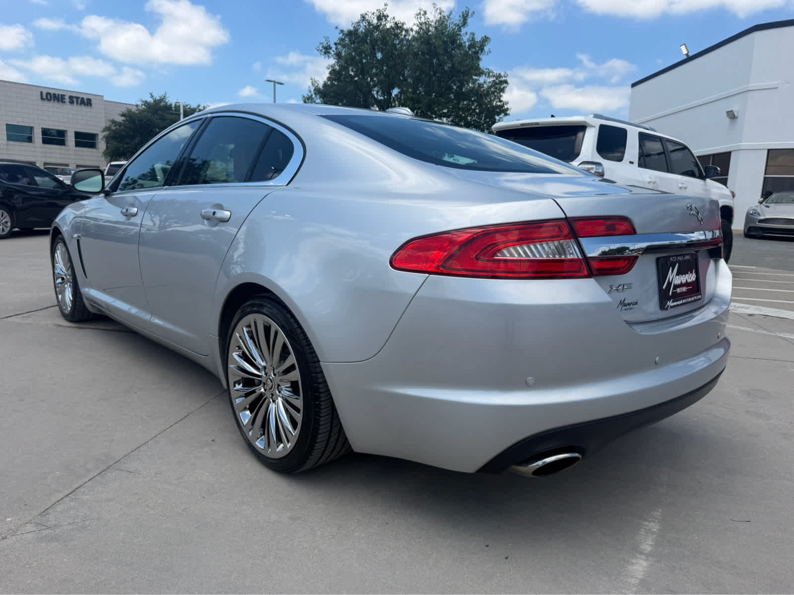 Used 2012 Jaguar XF Portfolio RWD image 2