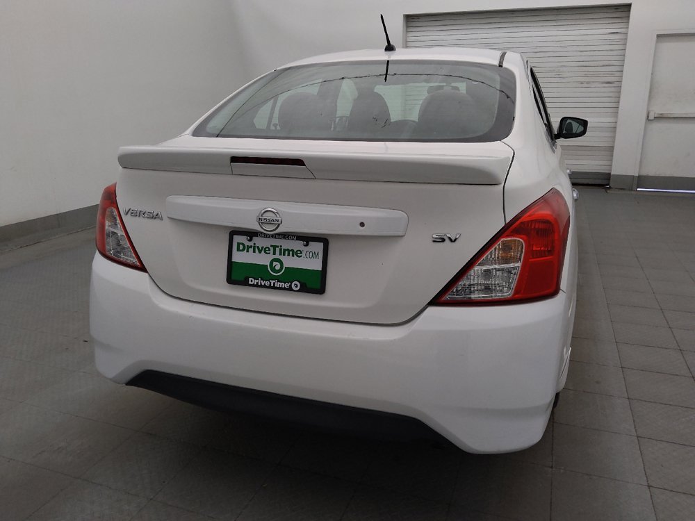 Used 2017 Nissan Versa SV FWD image 7
