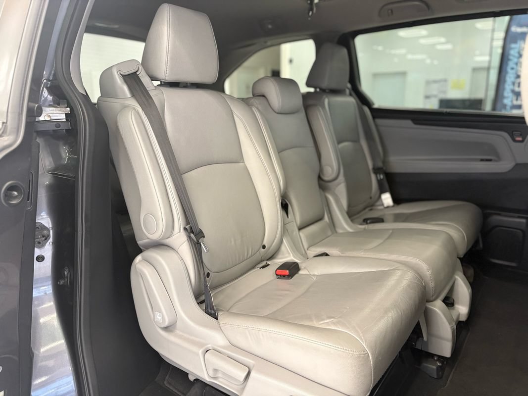 Used 2019 Honda Odyssey EX-L image 24
