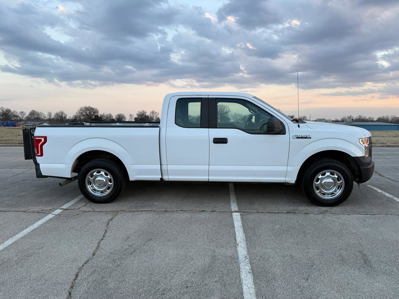 Used 2015 Ford F150 XL image 4