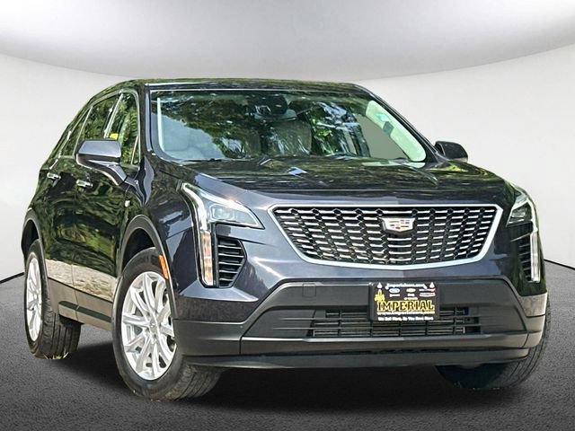 Used 2023 Cadillac XT4 Luxury w/ Driver Awareness Package AWD/4WD image 2