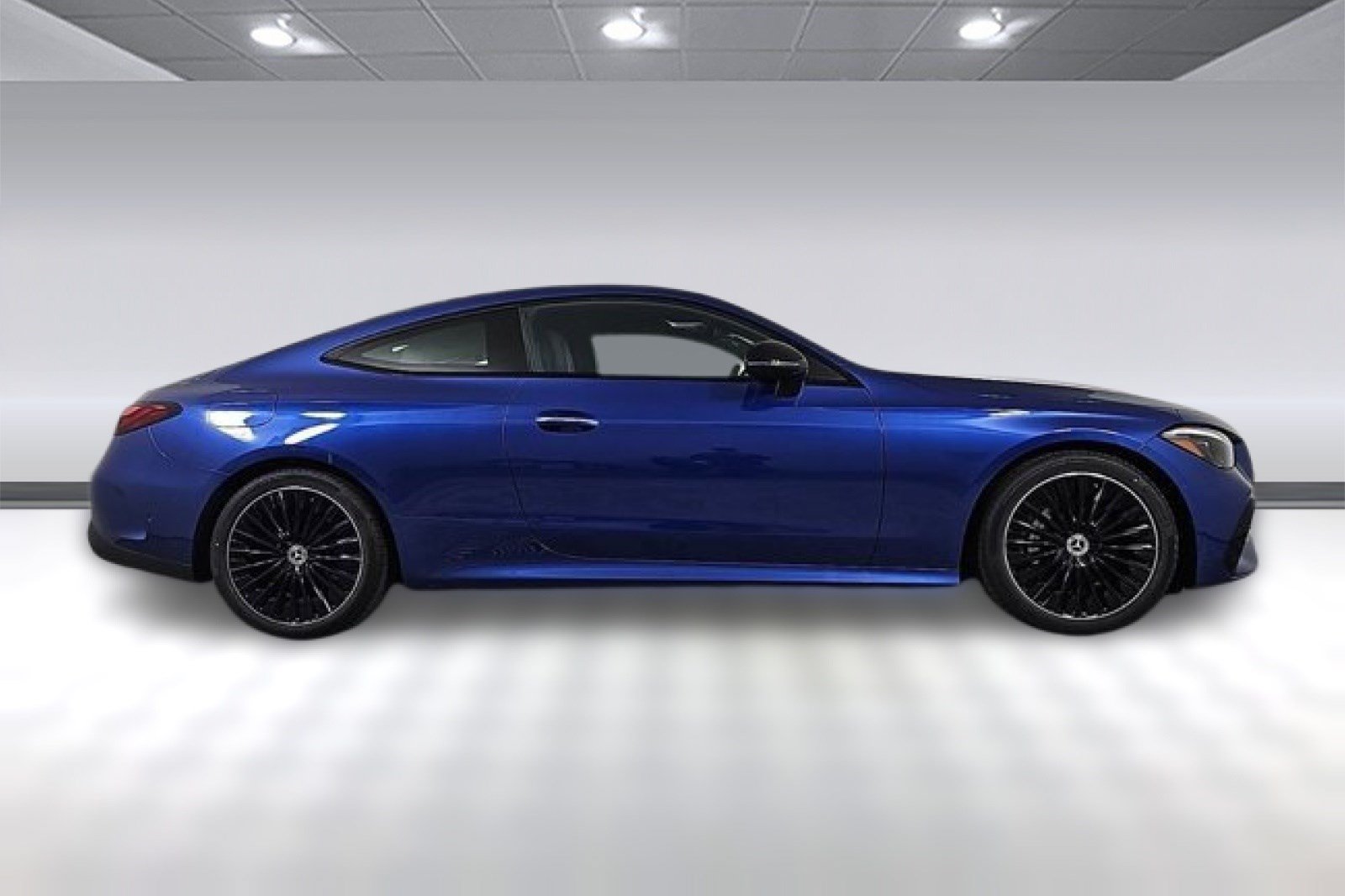 Used 2024 Mercedes-Benz CLE 300 4MATIC Coupe image 7